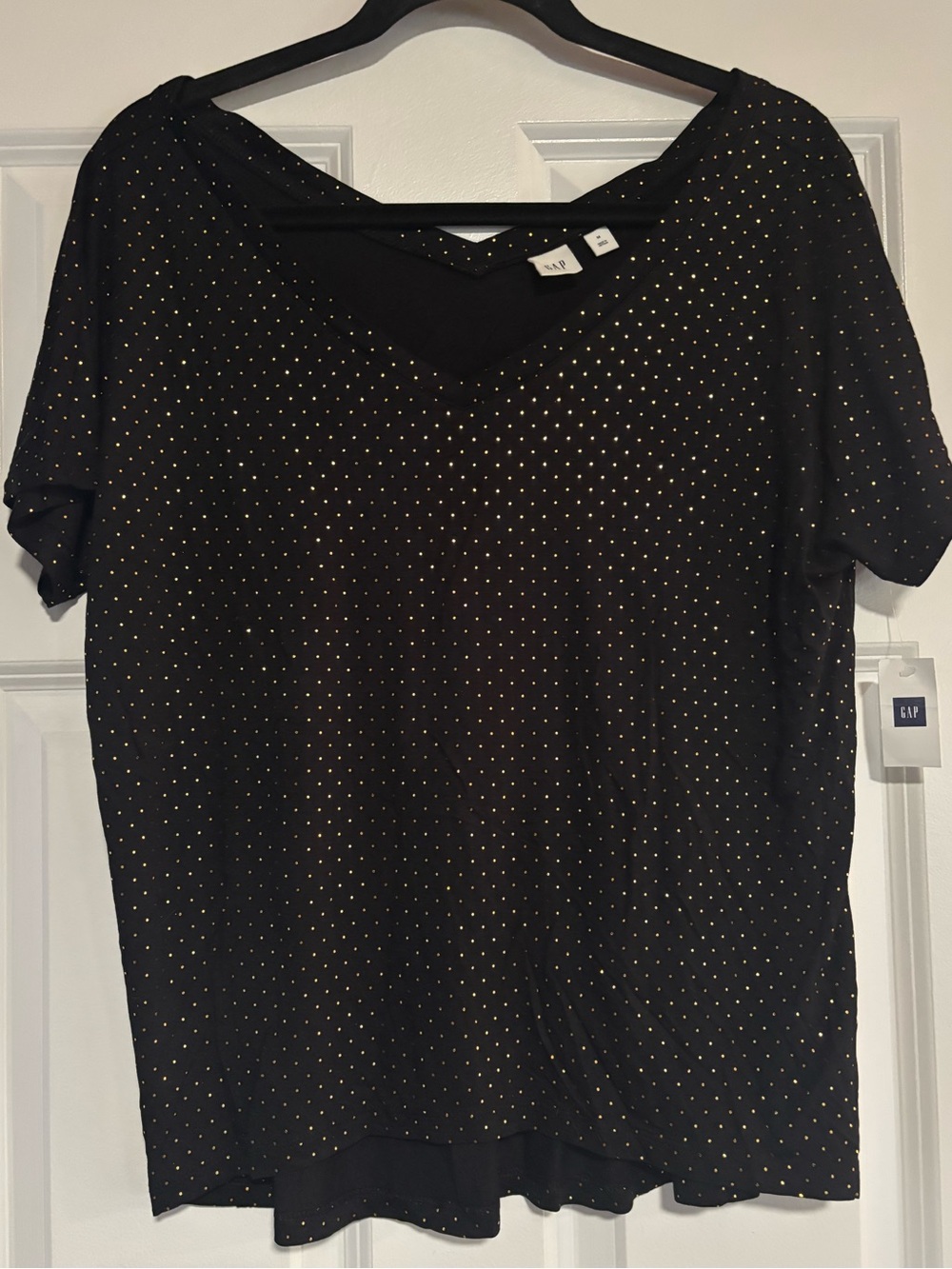 GAP Black Short Sleeve V-Neck Top with Gold Dot Print, size Medium